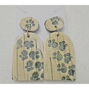 "Paw Prints" Black‎ and Cream Clay Style Post Earrings - 2" long